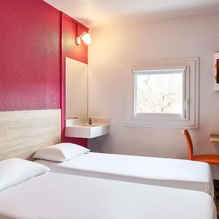 F1 Hotel Vannes